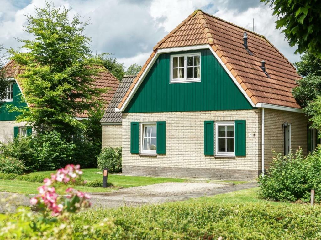 ホテルLandal Hunerwold State Wateren エクステリア 写真
